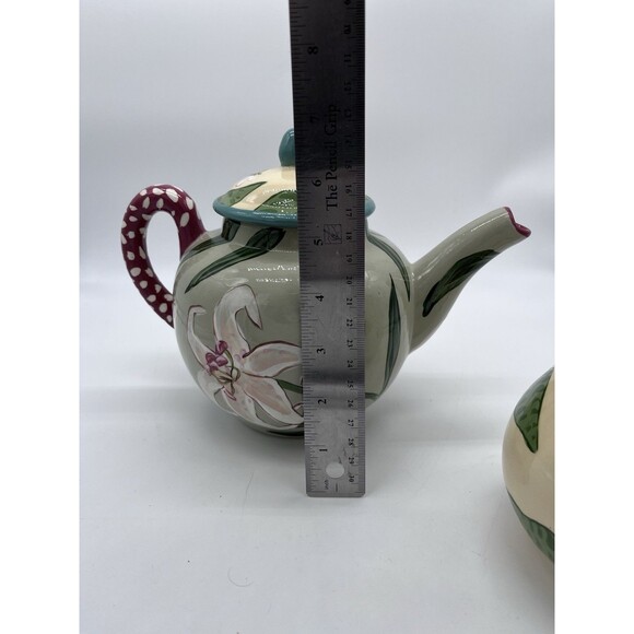 Droll Designs Small Lilly Tea Pot & Creamer Floral Hand Painted Signed - Picture 8 of 10